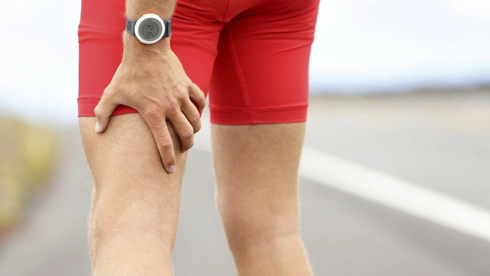 Біль під коліном ззаду - причини та лікування | биржевые-записки.рф - мережа магазинів медтехніки